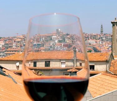 Santa Marinha Apartment | Art Cottage with oPorto View!