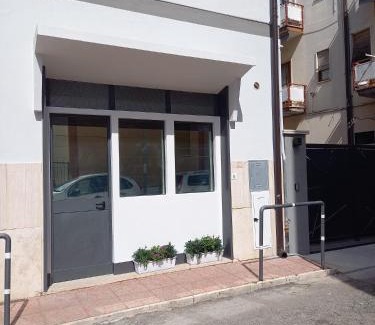 Terracina Apartment | ART DECO city center near the beach!