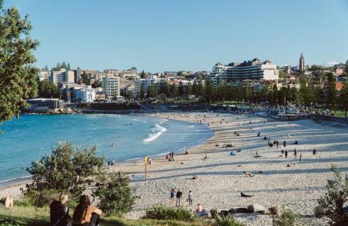 Coogee Apartment | Art Deco Coastal Living, Minutes to the Sand