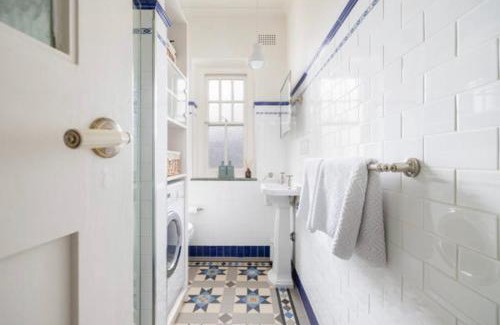 Darlinghurst Apartment | Art Deco Studio in the heart of Darlinghurst