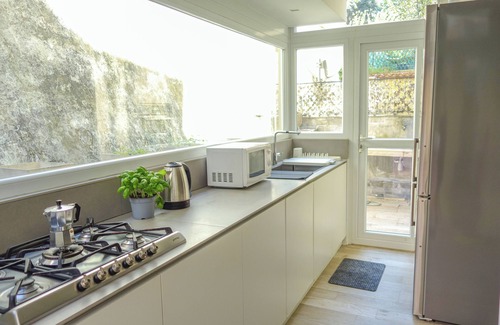 Quartiere XXVII Primavalle Apartment | Art & Garden Gemelli Hospital - Metro A - Vatican