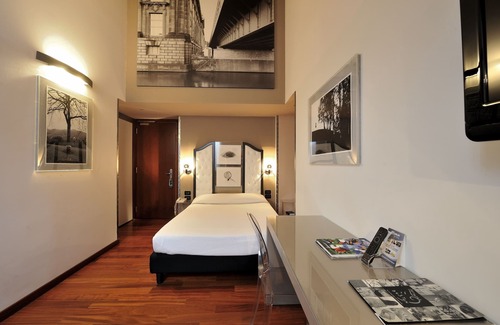 Crocetta Hotel | Art Hotel Boston