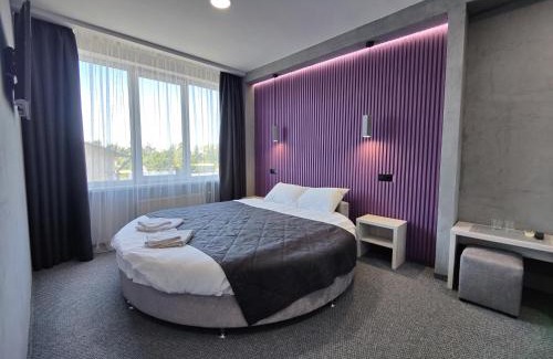 Lychakivskyi District Hotel | Art Hotel Palma