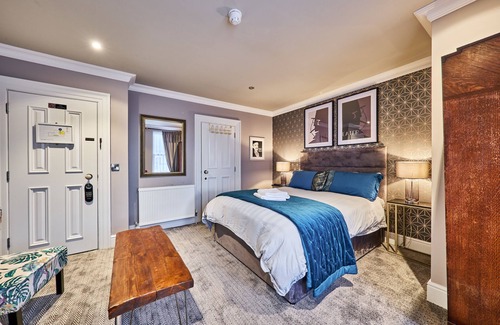 Londonderry House | Art House