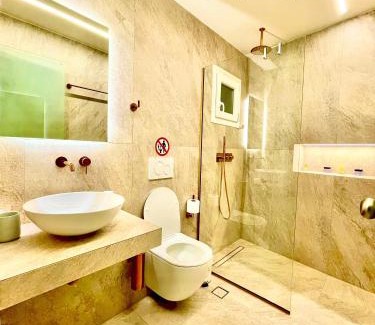 Alexandroupoli Apartment | Art Loft Modern Home