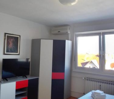 Velika Gorica Apartment | ART STUDIO Airport Zagreb