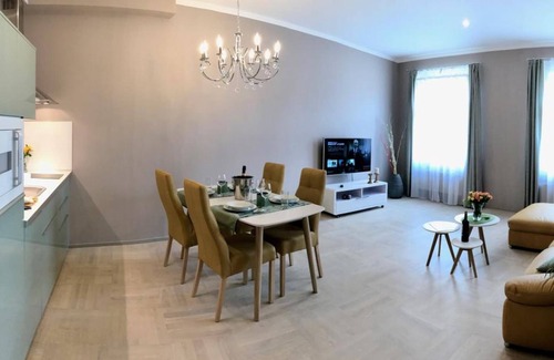 Nove Mesto Apartment | Art Suites Spalena