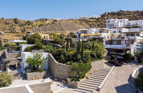 Platis Gialos Apartment | Artemoula's Studios