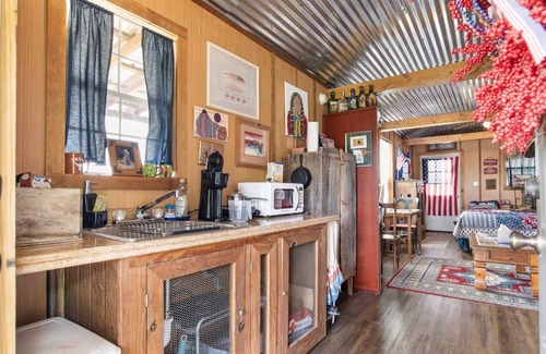 Kerrville Cabin | Artesia Hilltop Cabin