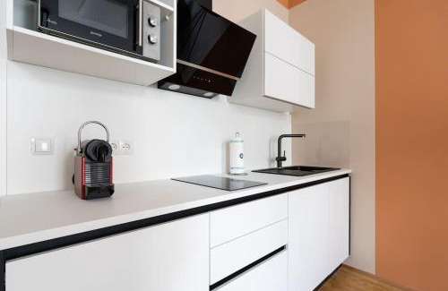 Neulerchenfeld Apartment | Artful 1BR Suite, City Nearby by HM