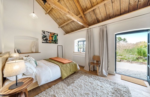Littlebredy House | Arthouse - sleeps 2 guests in 1 bedroom