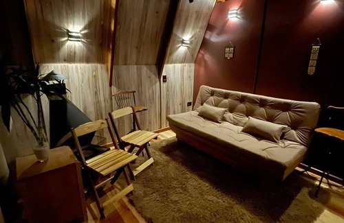 Centro Ski Chalet | Artic Chalet /Jacuzzi and Fireplace
