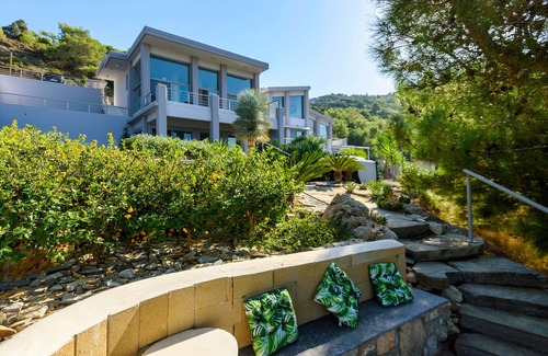 Faliraki Villa | Articiano Villa