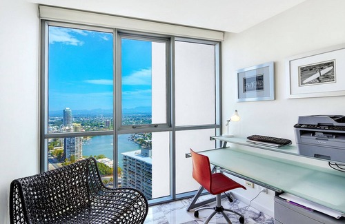 Surfers Paradise Apartment | Artique Surfers Paradise