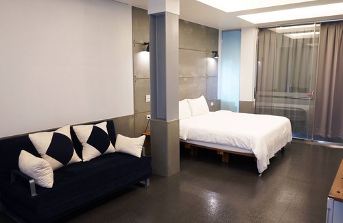 Toucheng Bed & Breakfast | Artisan B&B