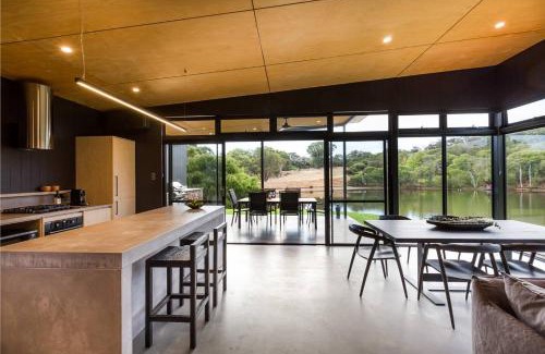 Yallingup Villa | Artisan Gunyulgup - Luxe Lakeside Wellness Hideaway