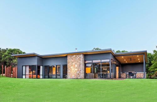 Yallingup Villa | Artisan Gunyulgup - Luxe Lakeside Wellness Hideaway