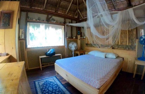 Cozumel Ski Chalet | Artisanal Eco Friendly Private Cabin-Casa Ixchel