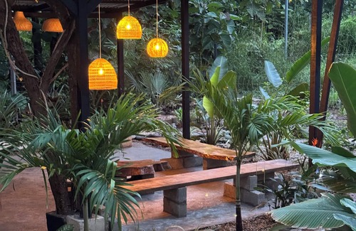 Los Pargos House | Artist-designed bungalow by the beach in Playa Negra with pool, AC, WiFi