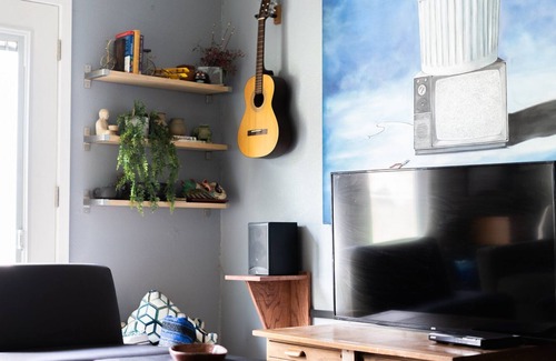 Sweetbriar House | Artist of Austin (Kid + Pet Friendly)