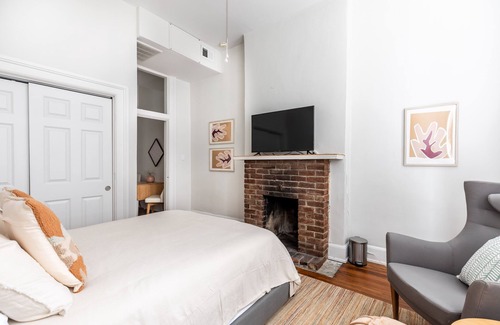 Pendleton Apartment | Artist Studio at Ziegler Park