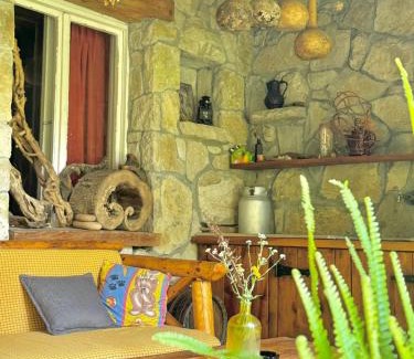 Donje Polje Apartment | Artistic Garden House