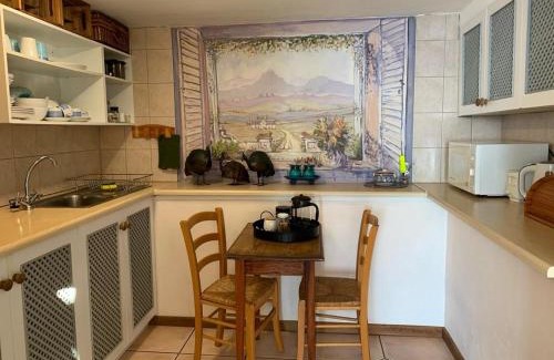 Mountainside Apartment | Artists Cottages Gordon's Bay
