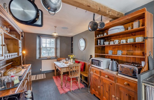 Eglwys-fach House | Artists Sanctuary - Two Bedroom House, Sleeps 3