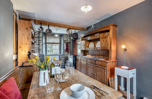 Eglwys-fach House | Artists Sanctuary - Two Bedroom House, Sleeps 3