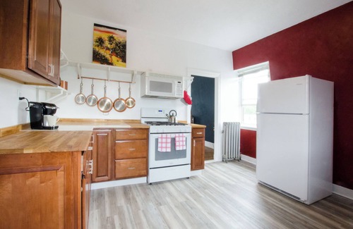 West End Apartment | Artsy 2-bedroom apartment in Providence's West End