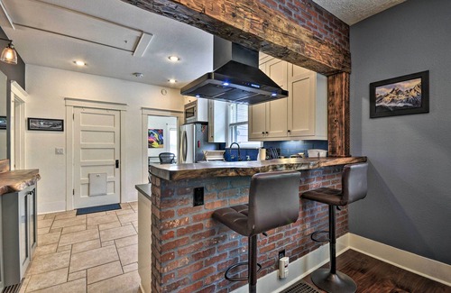 Mississippi District House | Artsy PNW Home w/Hot Tub & Yard, Half Mi to River