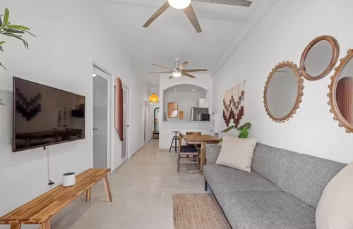 Santurce Cabin | Artsy&Renovated!3BR-Walk 2Beach+gated prkg/hammock