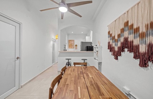Santurce Cabin | Artsy&Renovated!3BR-Walk 2Beach+gated prkg/hammock