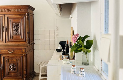 Roquecourbe House | Arty" country house completely renovated