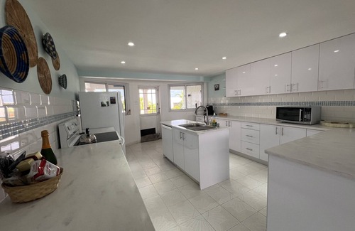Washington House | Aruba Vacation Home - Bida Breezes Villa 1 mi to Eagle and Palm Beaches