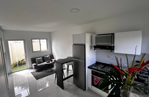 Boegoeroei House | ARUBINI 1-bedroom apartment with perfect location close to everything