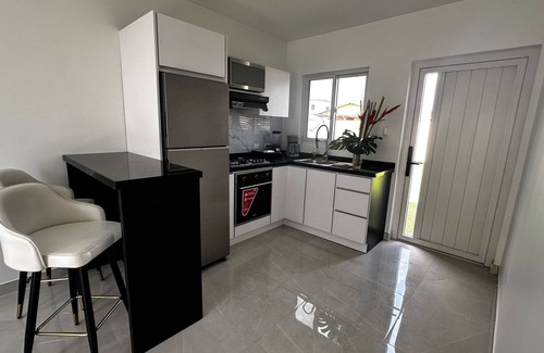 Boegoeroei House | ARUBINI 1-bedroom apartment with perfect location close to everything