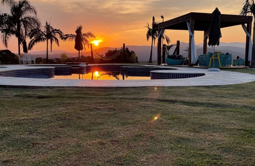 Aruja House | ARUJÁ- CHÁCARA- comfortable and luxurious 🤩