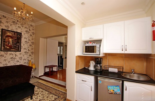 Greater Johannesburg Metropolitan Area House | Arum Place Guest House