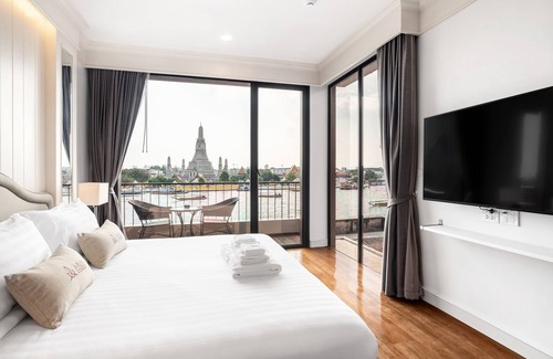 Phra Borom Maha Ratchawang Hotel | ARUN Riverside Bangkok