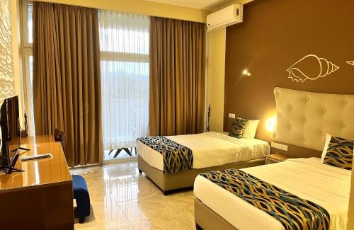 Wadduwa Hotel | Aryana Queen Beach Resort
