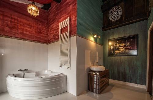 Aldeguer House | As casas do retratista - Adults Only