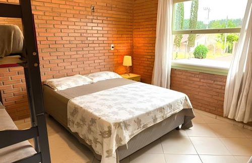 Rio dos Cedros House | ASA | Charme Montanha | Aconchego | Beira do lago