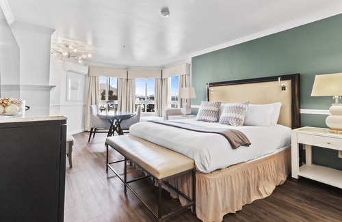 Morro Bay Hotel | Ascot Suites