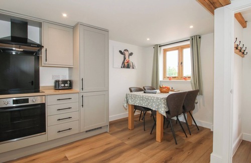 Loppington Cottage | ASH BARN, pet friendly, with a garden in Wem
