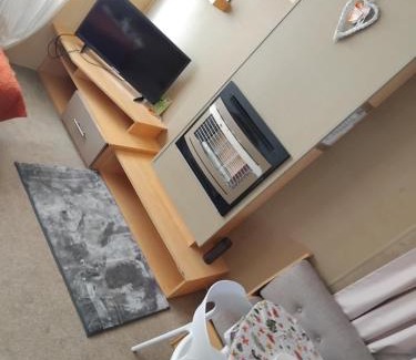Muston Resort | Ash Close 64- Blue Dolphin Heaven - Budget Caravan