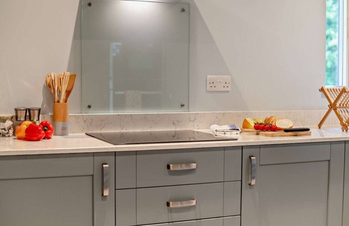 Chapmanslade House | Ash View 2 - Three Bedroom House, Sleeps 6
