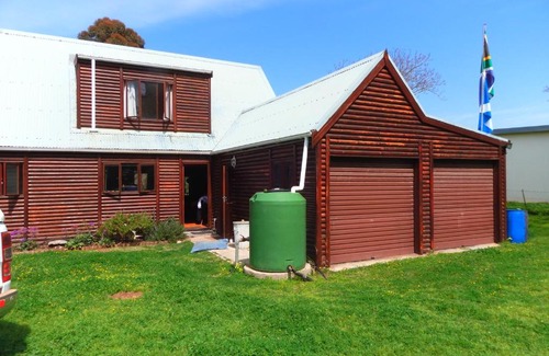Malagas House | Ashanti House - Living The Breede