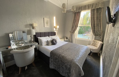 Fort William House | Ashburn House De Luxe B&B