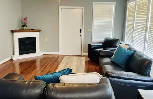 Asheboro House | Asheboro Gem near NC Zoo
